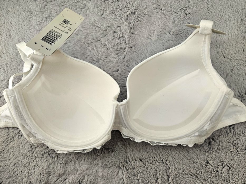 Biustonosz usztywniany push-up Triumph Sexy Angel 75G biały