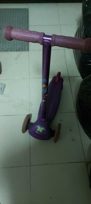 3-Wheel Scooters64750860556931121