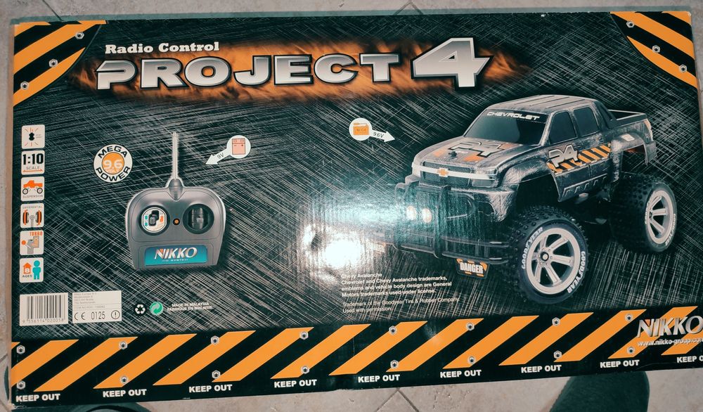 Modelo telecomandado com turbo NIKKO Project 4