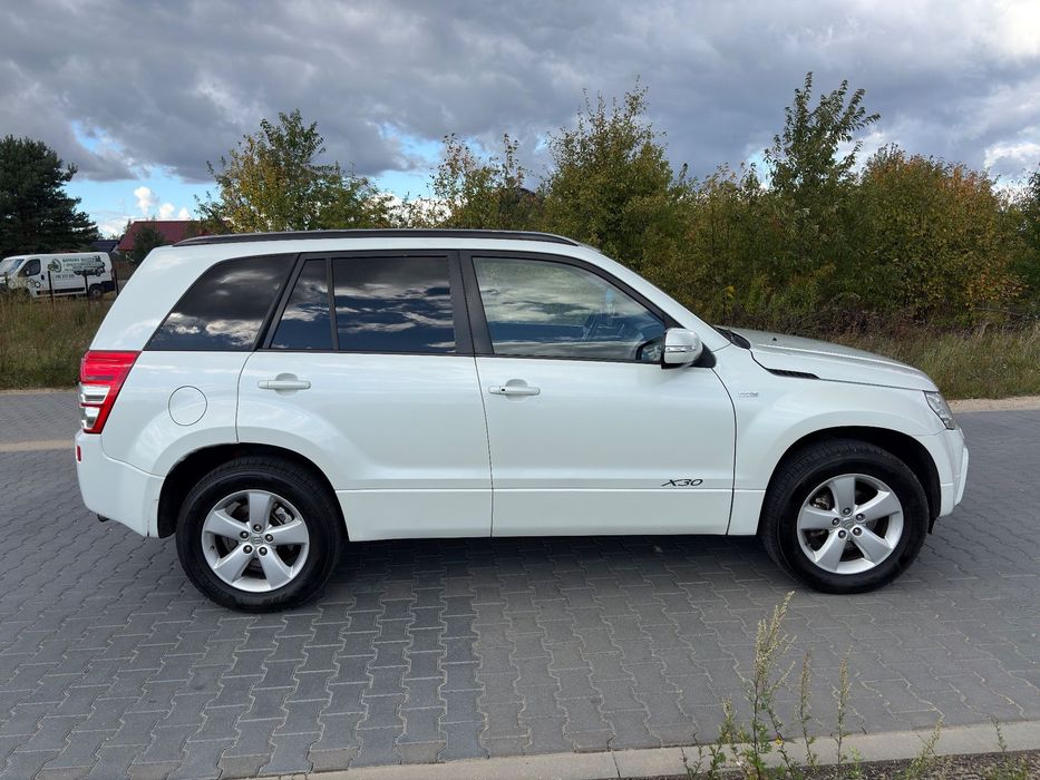 Suzuki Grand Vitara 1.9 DDiS, Xenon, Hak, 1 właściciel, doinwestowane, skóry, nowe opony