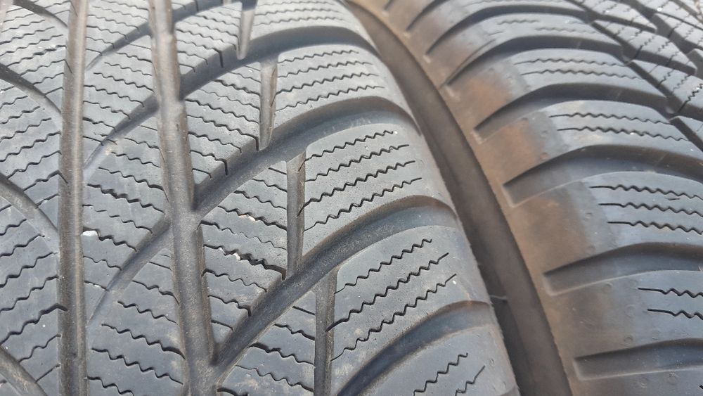 Opony Zimowe 205/60/16.BRIDGESTONE.8 mm.Adres-ZALESIANY 33 A-przy rondzie(niebieskie banery)PISEMNA GWARANCJA
