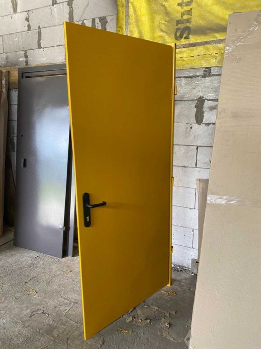 ТЕХНІЧНІ металеві двері, двері в гараж, металлическая дверь на заказ