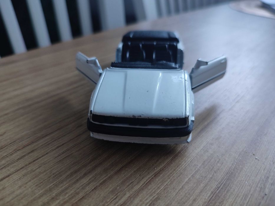 Resorak BMW 325i cabrio