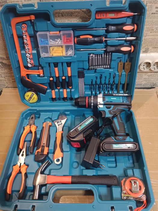 Шуруповерт ударний Makita металлический патрон