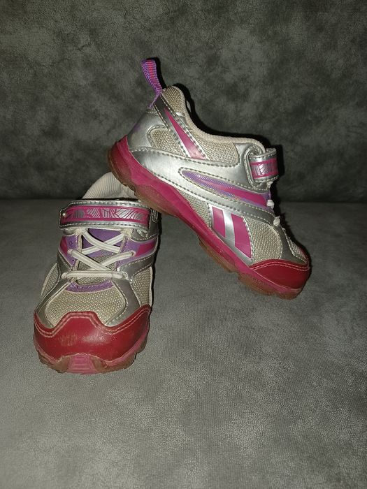 Adidasy Reebok 24 świecące