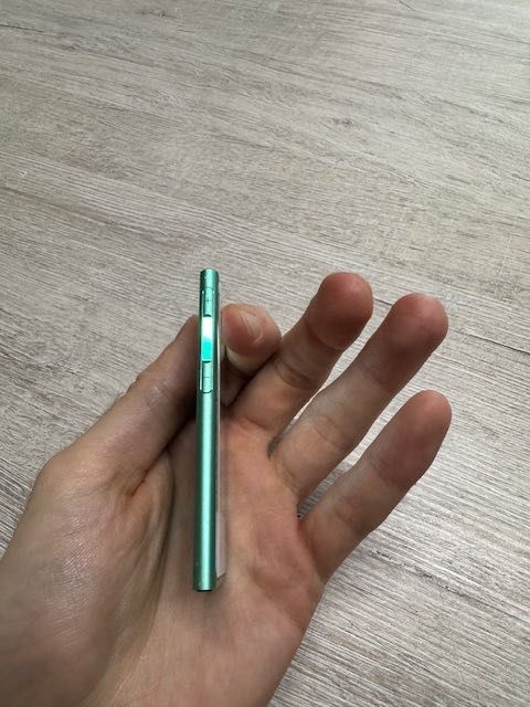 Apple iPod nano 7 16GB Green mp3 плеєр