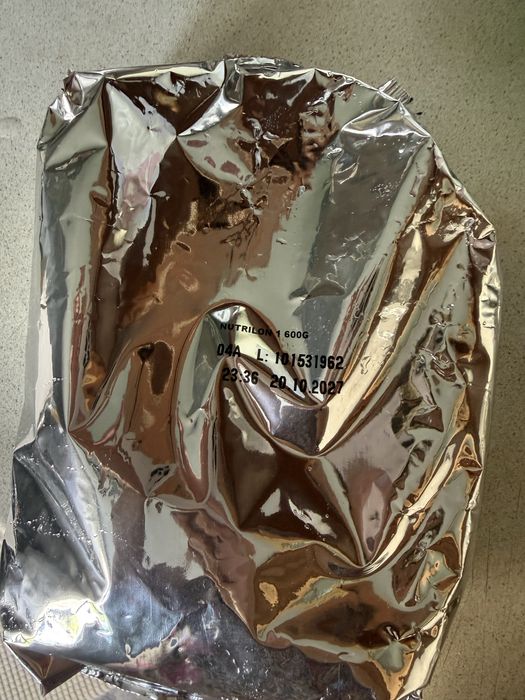 продам смесь nutrilon premiun+ 1