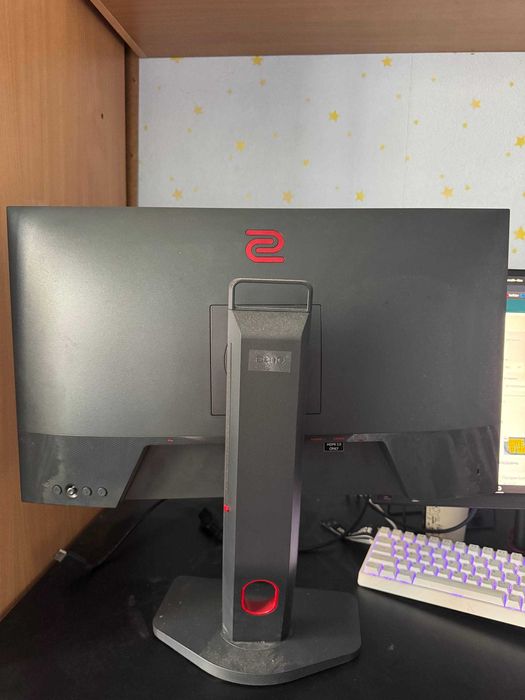 Монитор Benq 2411