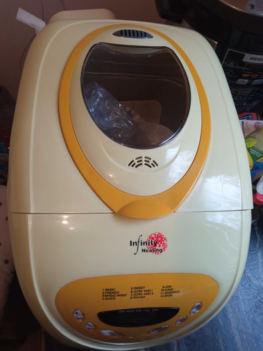 Хлібопічка Infinity 600w нова