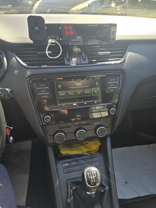 SKODA OCTAVIA 1.6 TDI 105CV - TÁXI Pronto a Trabalhar ATÉ 2029 — photo 3