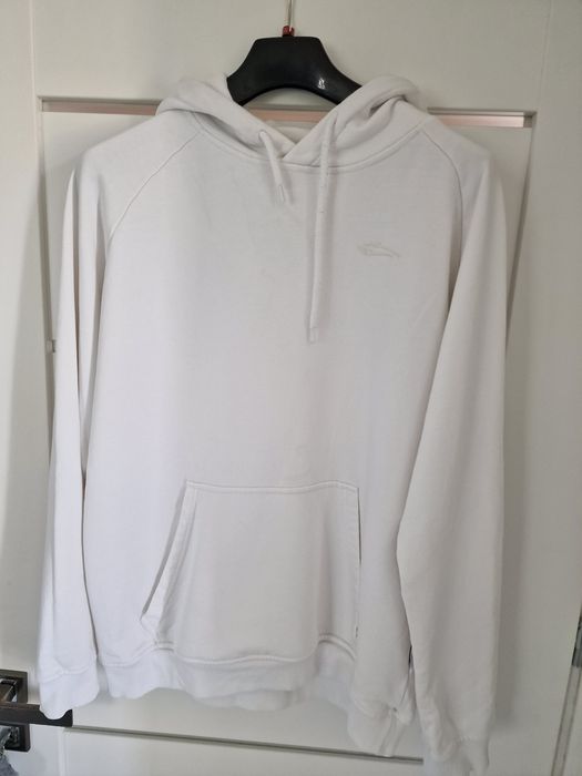 Ładna bluza Smilodox z kapturem
Dl calkowita 72cm cm 
Szerokość pachy