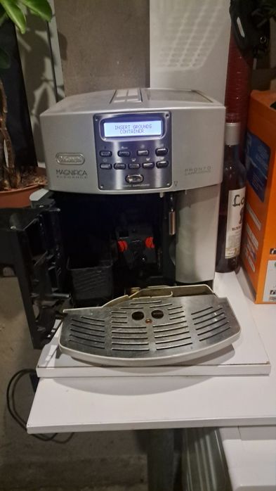 Кавомашина DeLonghi Magnifica Elegance Pronto Cappuccino