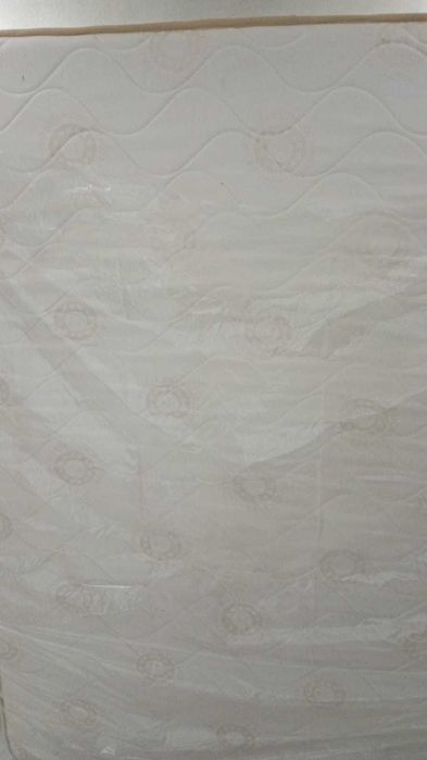 Colchão casal novinho!!!