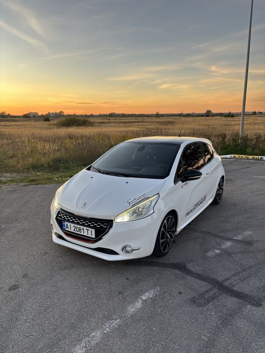 Peugeot 208 GTI 2013