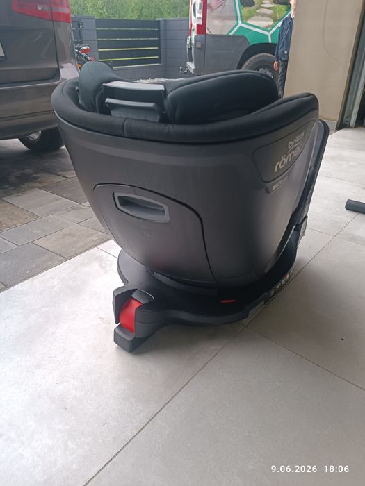 Fotelik Britax z bazą obrotowa isofix