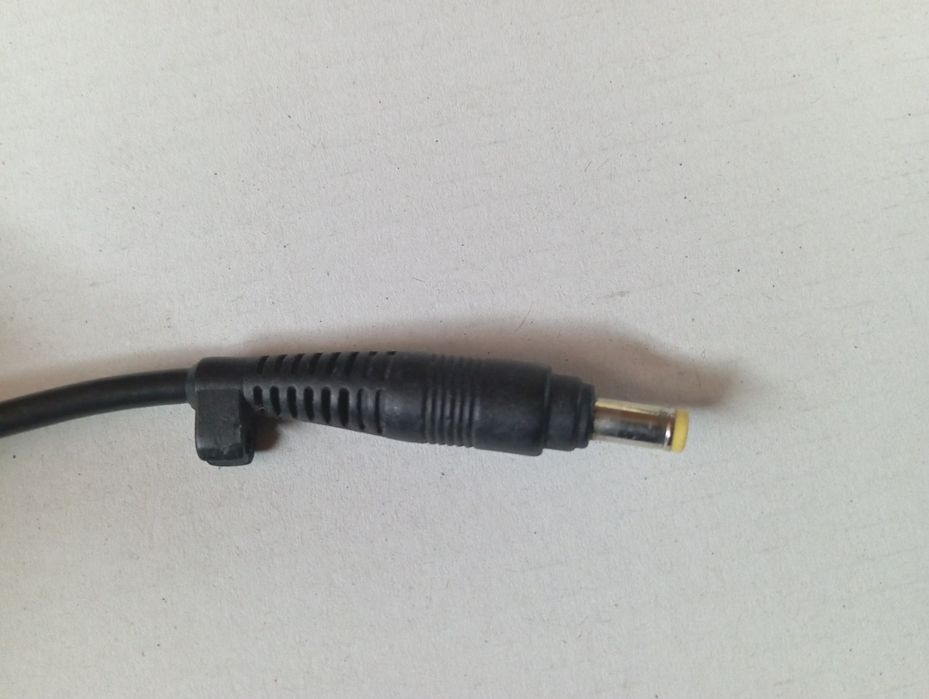 Carregador para portátil HP ( Hewlett Packard )