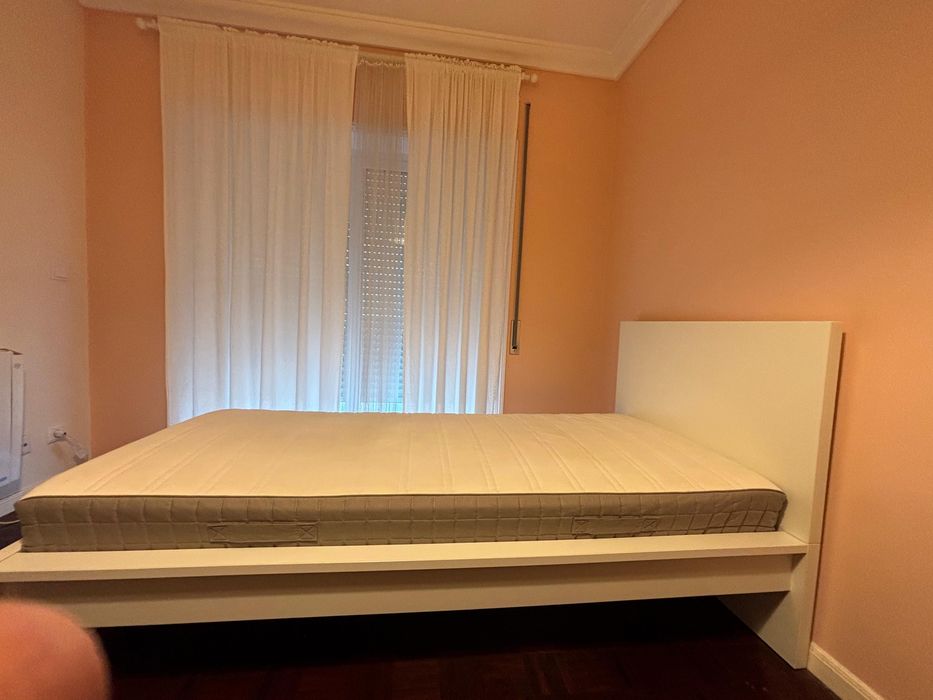 Cama indivudual Ikea Malm otimo estado