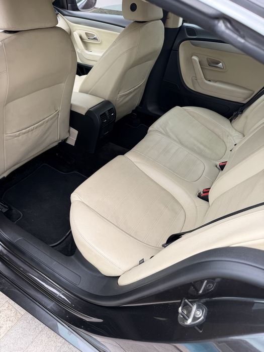 VW passat cc -> 5 lugares