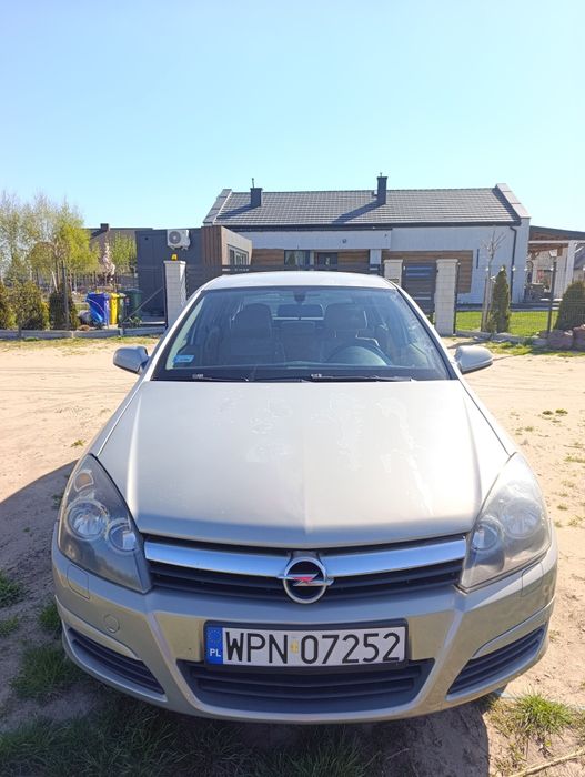 Sprzedam auto marki Opel Astra H rok 2005