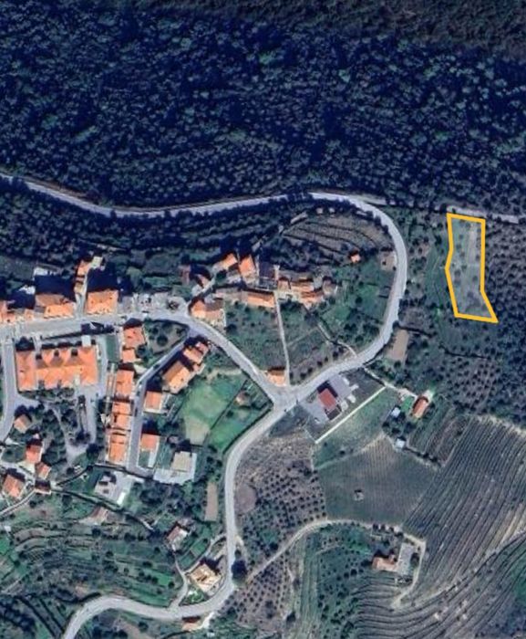 Terreno Urbano em Tabuaço