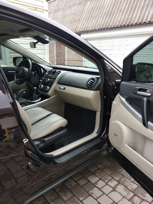 Продам Mazda CX7