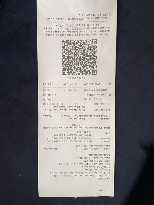 Cadeirão articulado, com pouco uso, como novo.