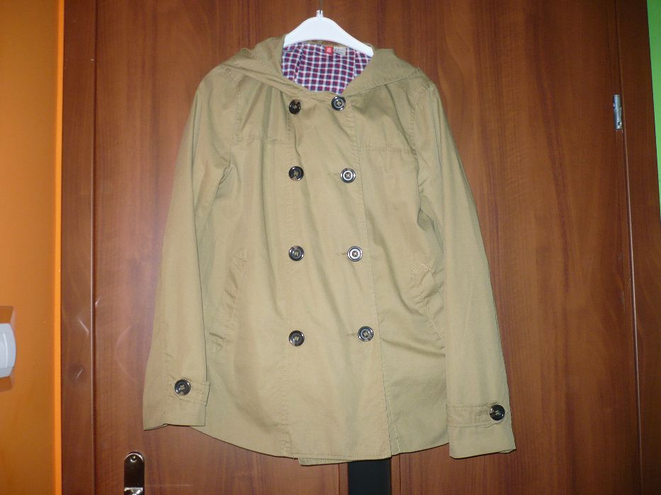 Płaszczyk damski DIVIDED