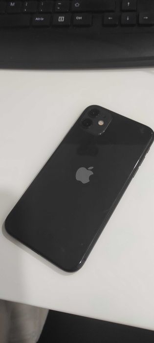 iPhone 11 black 129GB semi novo