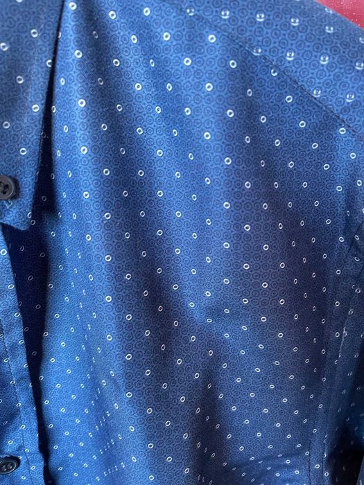 Camisa de cetim slim fit azul estampada - S