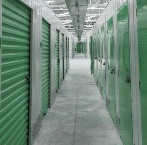 ESPAÇOS PARA ARMAZENAMENTO - SELF STORAGE