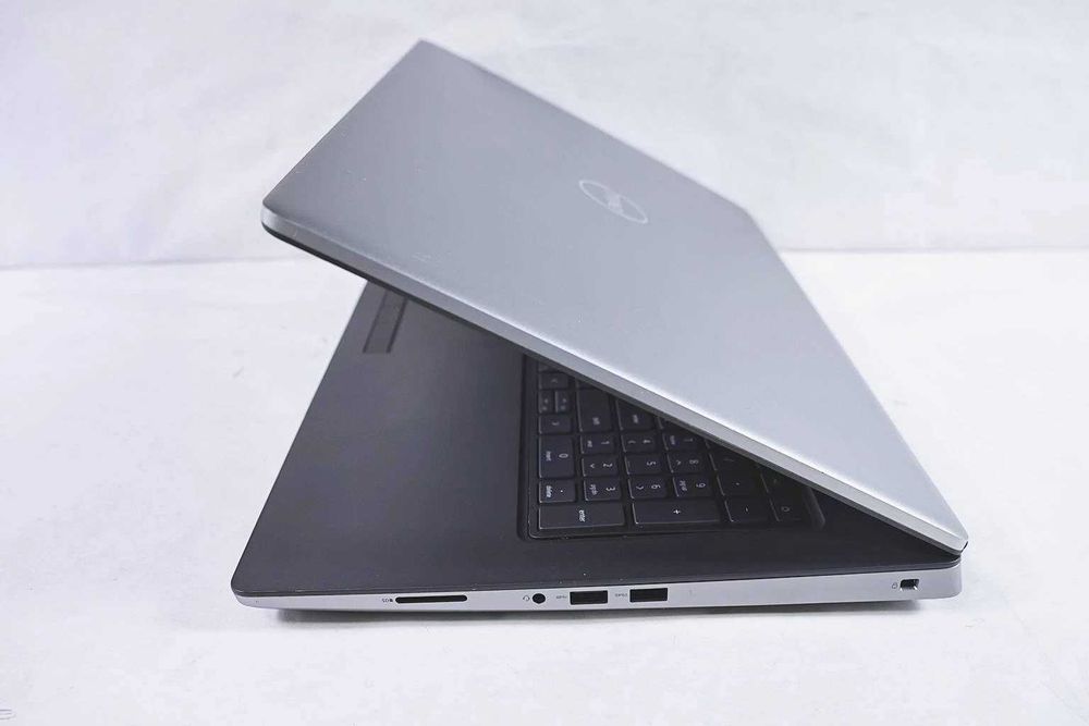 DELL PRECISION 7750 |  I5-10400H | 512GB | 32GB/NVIDIA Quadro RTX 3000