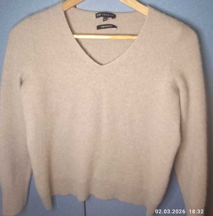 Кашеміровий светр