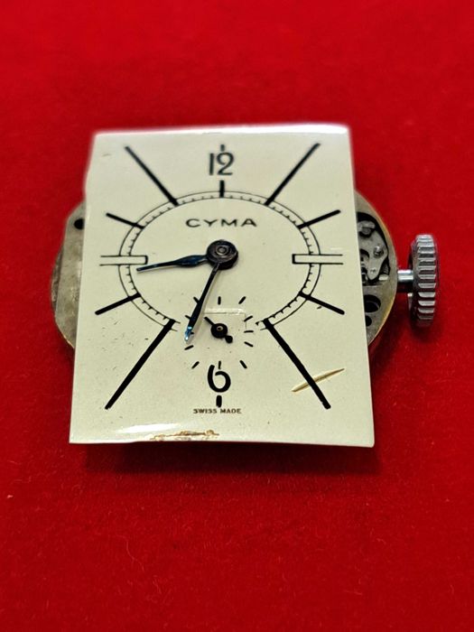 CYMA Tunneau Curvex, relógio de pulso para homem