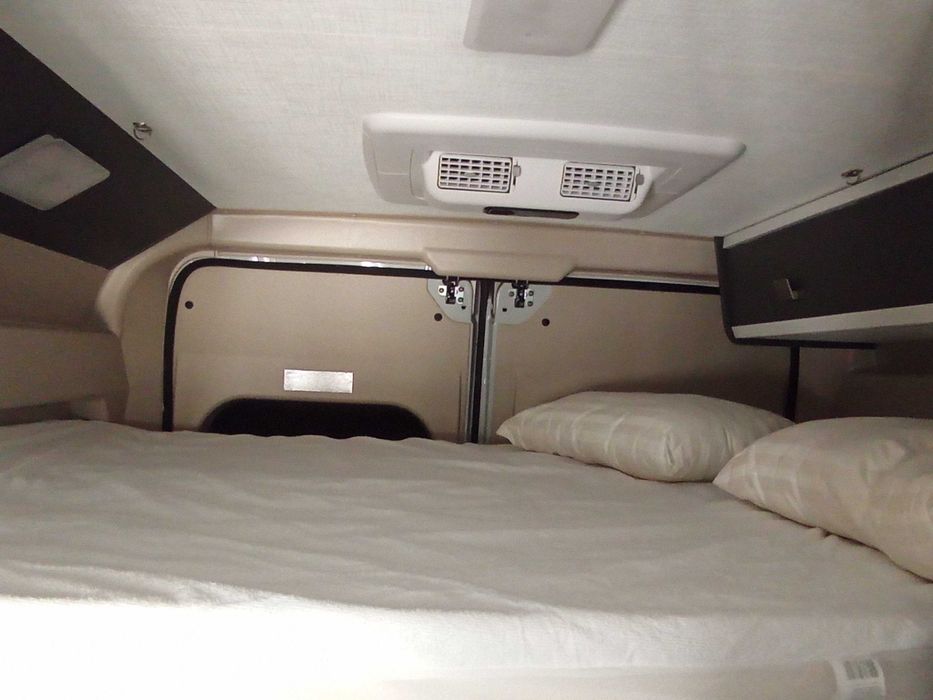 VENDO  Autocaravana Semi-Novo