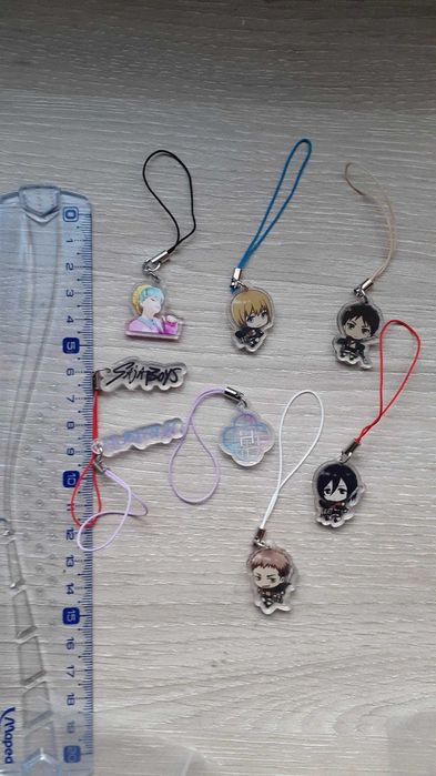 Phone charms anime pêndulos de telemóvel Kpop demon hunters aot