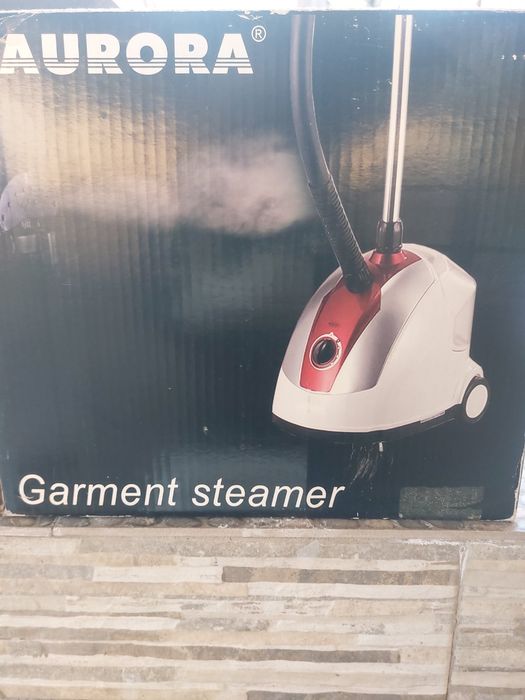 Вертикальный  отпариватель марки AURORA AU 321 мощные устройства с баком