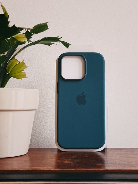Apple iPhone 16 Pro Silicone Case MagSafe Lake Green | Nowe