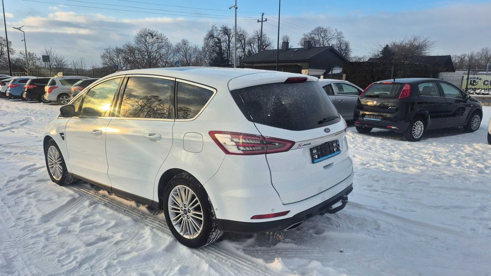 Ford S max  tytanium  bezwypadkowy super stan siedmioosobowy