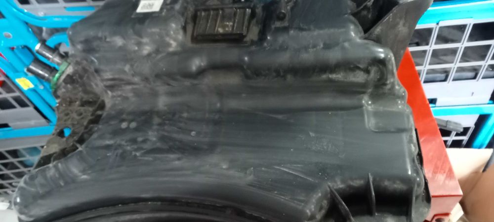 Depósito de Adblue Volkswagen / Audi / Seat / Skoda