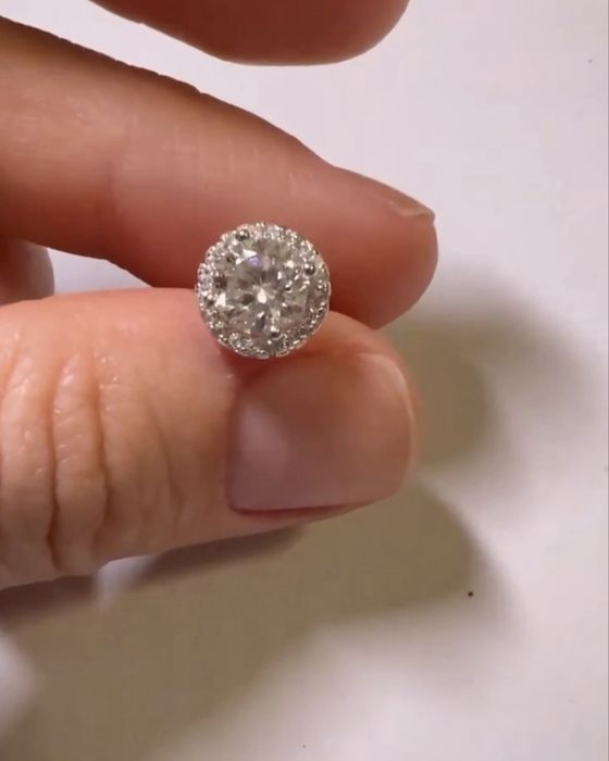 Сережки срібло 925 проби зі справжнім камінням муассаніт 0,5 карат