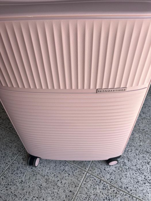 mala de viagem como nova