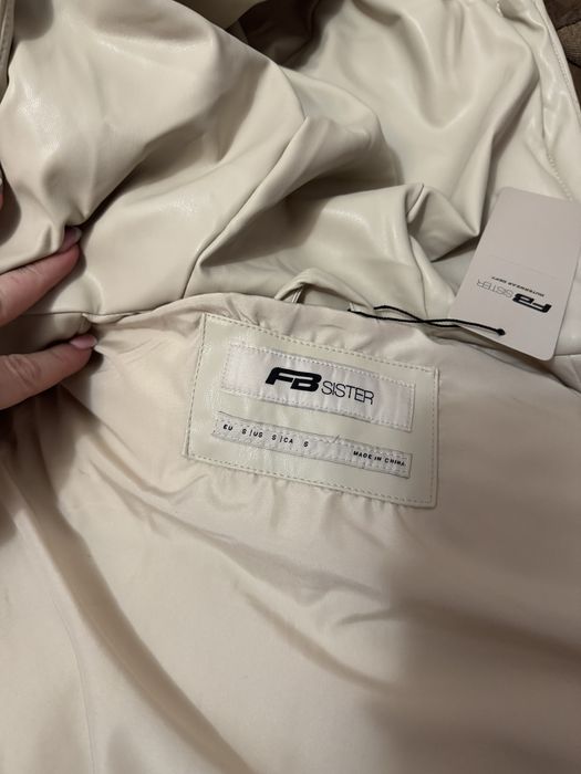 Жилетка безрукавка