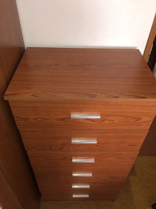 Armário de Madeira  – 6 Gavetas, Excelente Estado