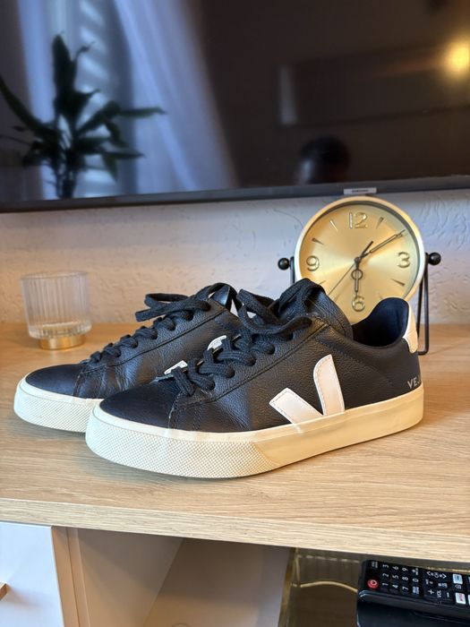 Veja Campo black