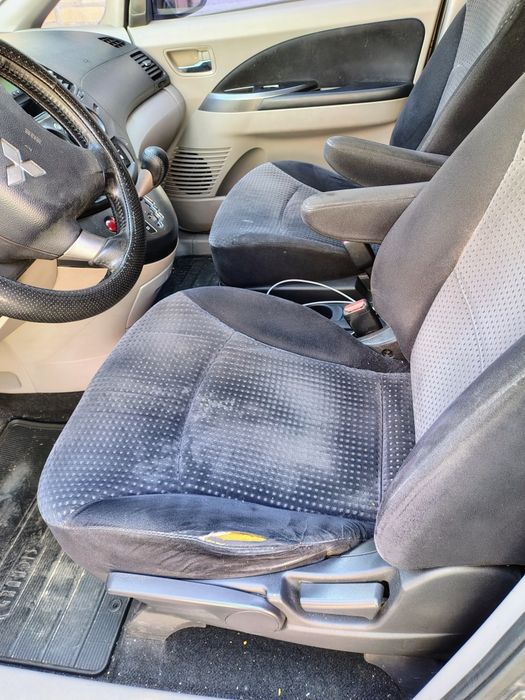 Mitsubishi grandis