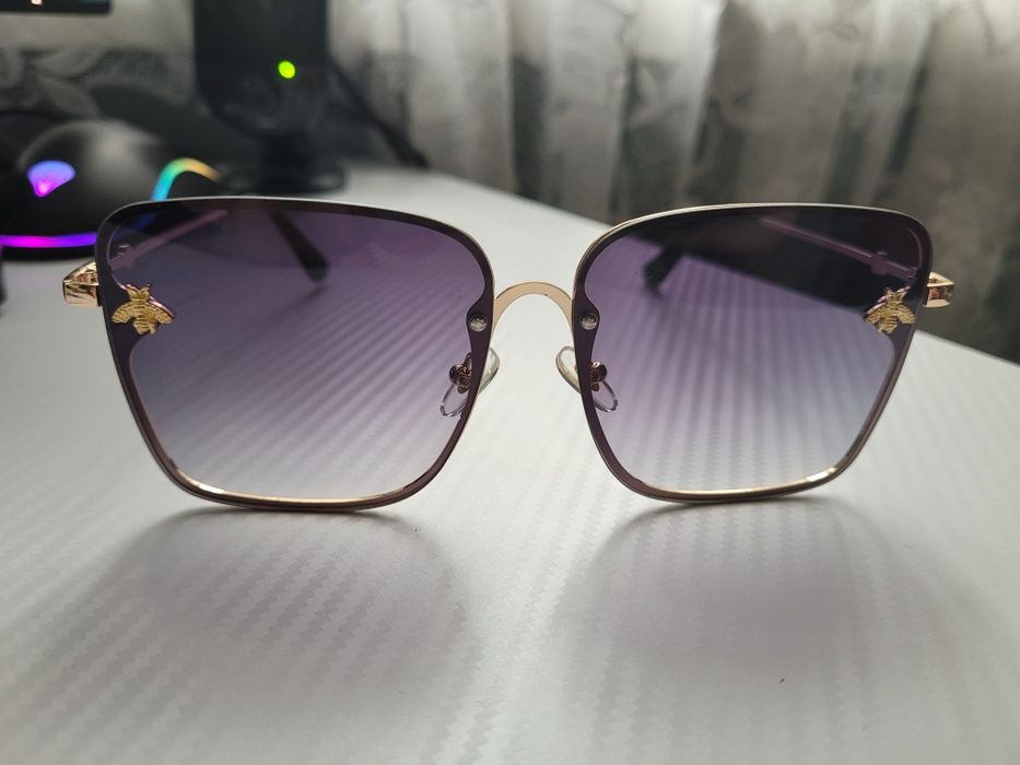 Okulary przeciwsłoneczne muchy