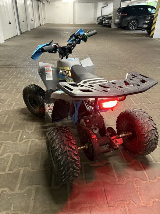 Asix E-M11 1200W Quad elektryczny