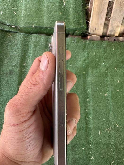 Iphone 15 Pro в хорошем состоянии