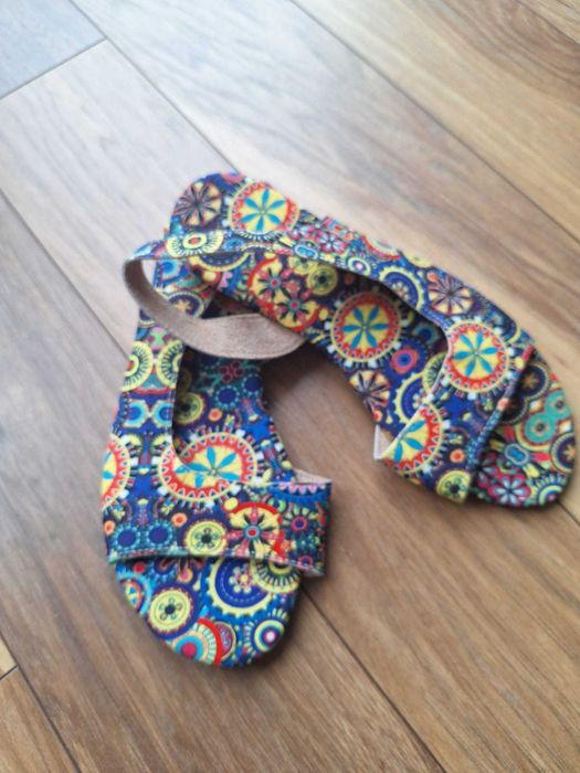 Nowe sandałki damskie roz. 37 wakacyjne