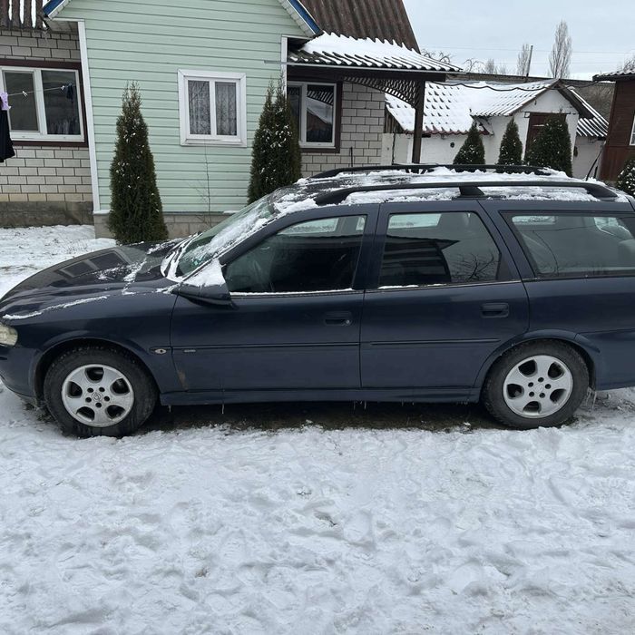 Машина Opel vektra B
